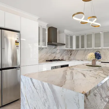 Luxury Spacious 3-Bedroom Suite On Exclusive Lansell Rd, Toorak Melbourne Exterior photo